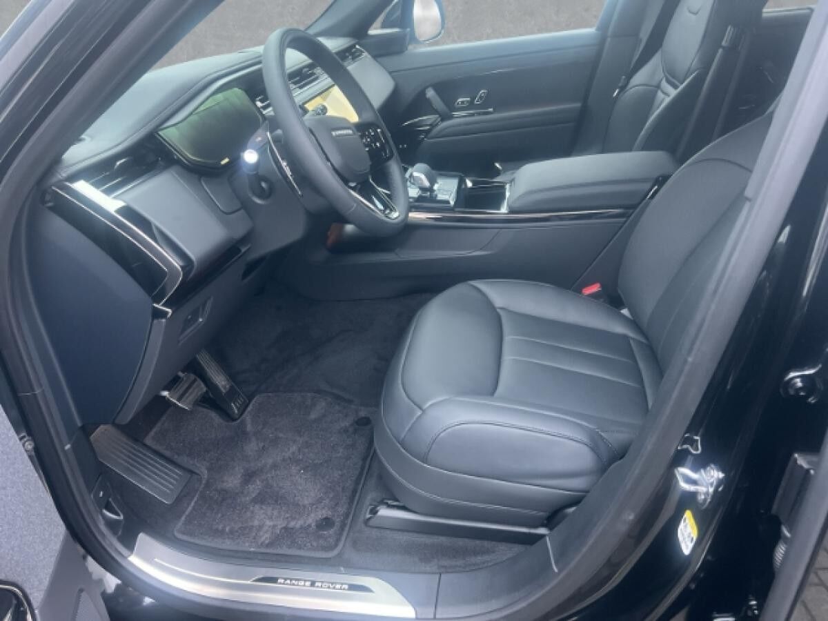 Land Rover Range Rover Sport D300 Dynamic HSE // Vorführwagen