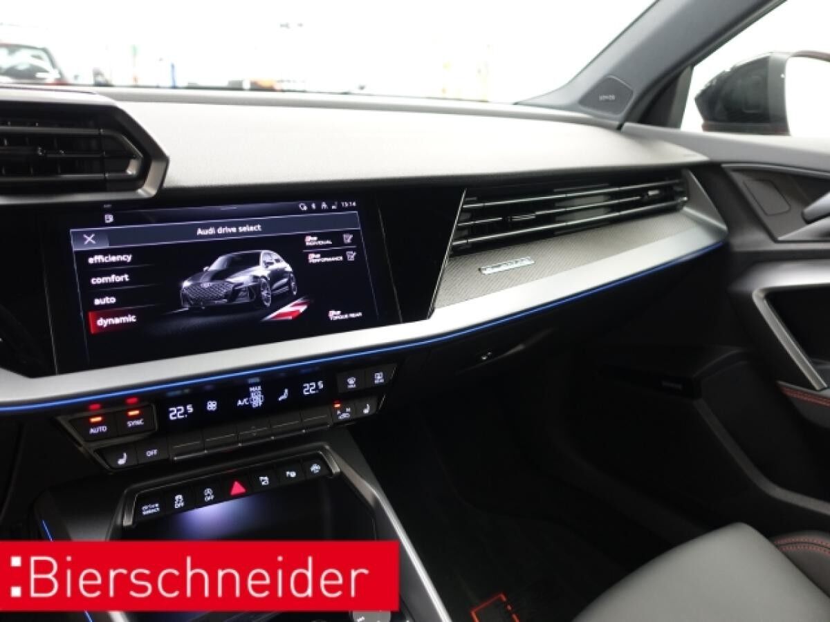 Audi RS3 Sportback GARANTIE EA8 PANO HEADUP B&O 280KMH ASSISTENZ MATRIX LEDER KEYLESS PDC+KAMERA