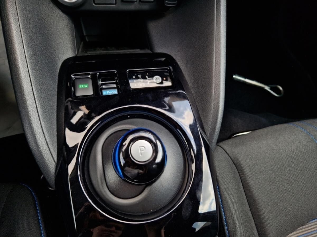 Nissan Leaf (ZE1)LEAF 40kWh N-CONNECTA Winterpaket LED*SOFORT VERFÜGBAR* TAGESZULASSUNG* VERSCHIEDENE VARIANTEN* Nissan Leaf (ZE1)LEAF 40kWh N-CONNECTA Winterpaket LED*SOFORT VERFÜGBAR* TAGESZULASSUNG* VERSCHIEDENE VARIANTEN*