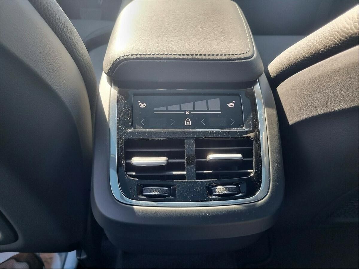 Volvo XC60 B5 Plus Dark HOT DEAL