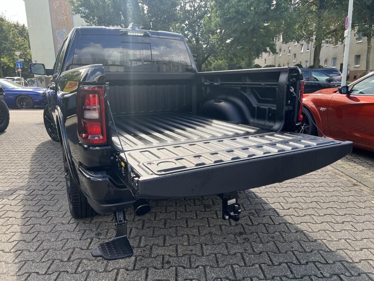 Dodge RAM 1500 3.0 I6 Hurricane Laramie Night Edition Modell 2025