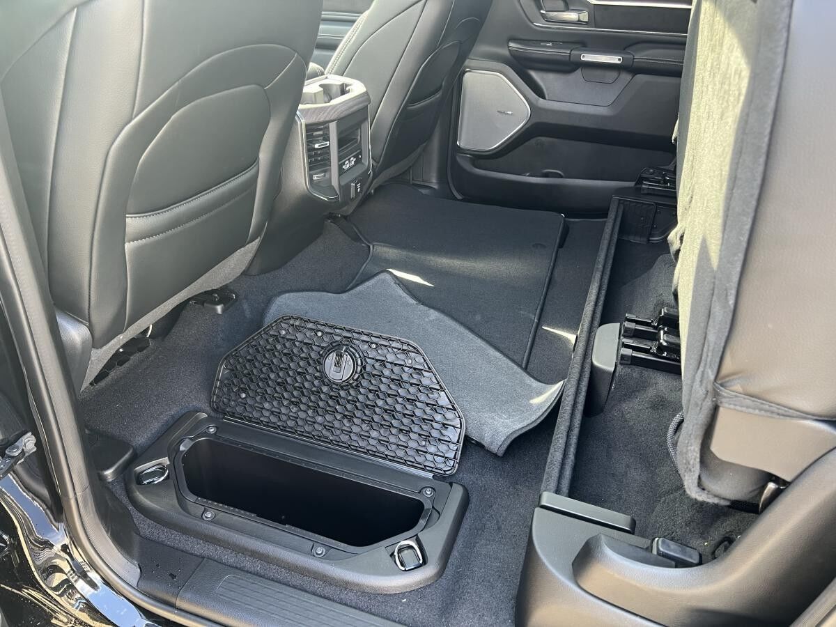 Dodge RAM 1500 3.0 I6 Hurricane Laramie Night Edition Modell 2025