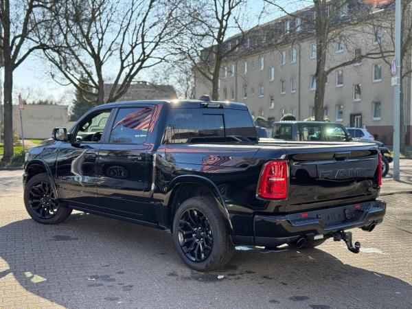 Dodge RAM Limited Night Vollausstattung SONDERAKTION