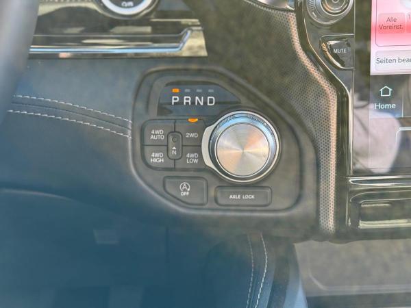 Dodge RAM Limited Night Vollausstattung SONDERAKTION