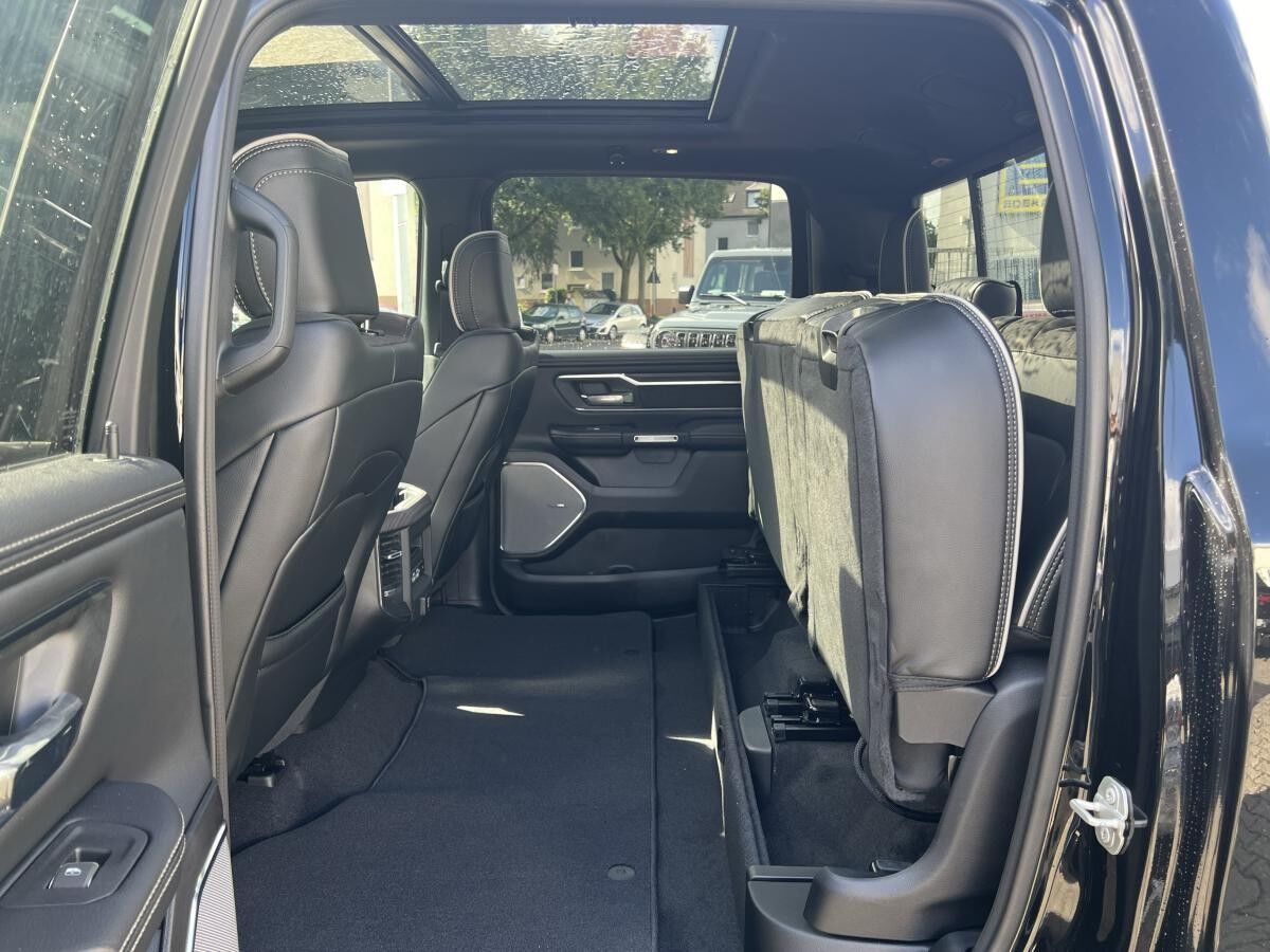 Dodge RAM Laramie Night Edition PREMIUM Sonderaktion