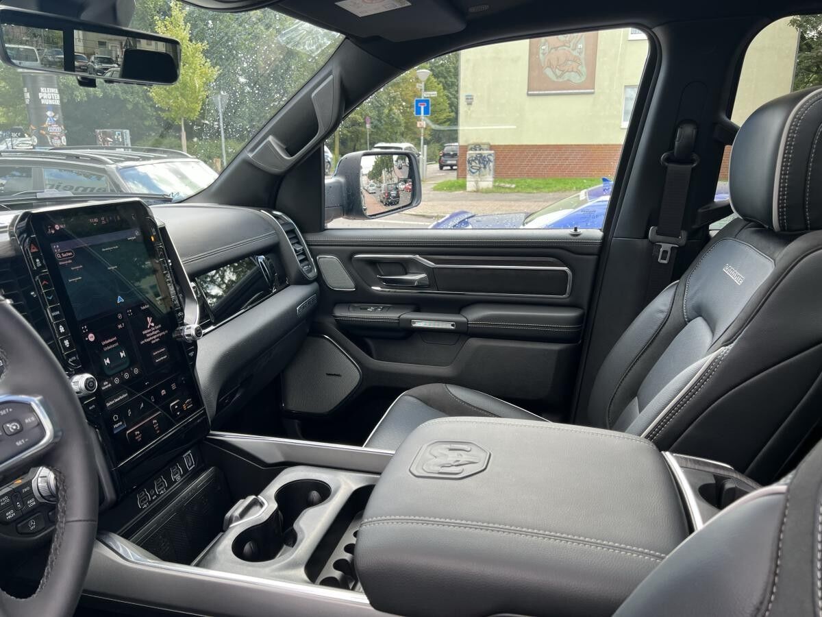 Dodge RAM Laramie Night Edition PREMIUM Sonderaktion