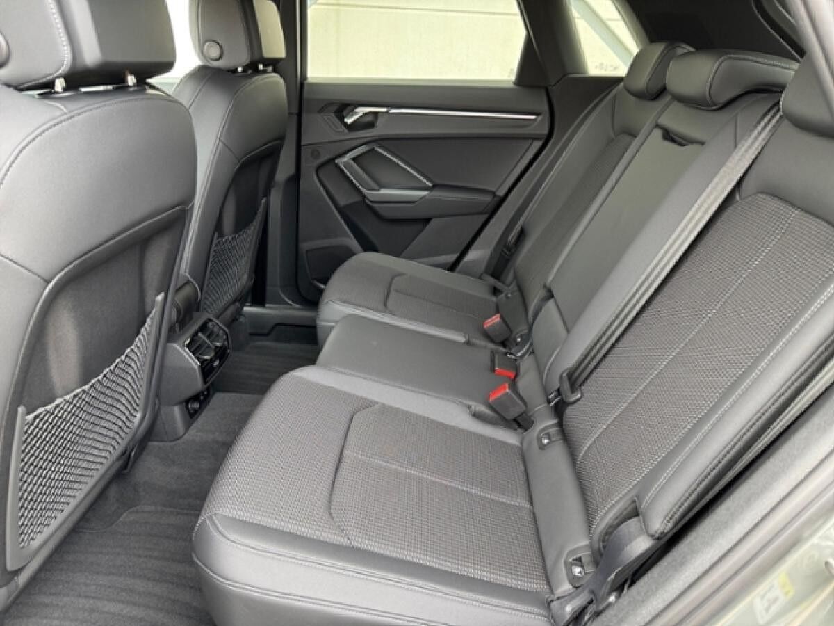 Audi Q3 35 TFSI S line Matrix LED Navi