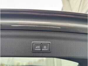 Audi Q3 35 TFSI S line Matrix LED Navi