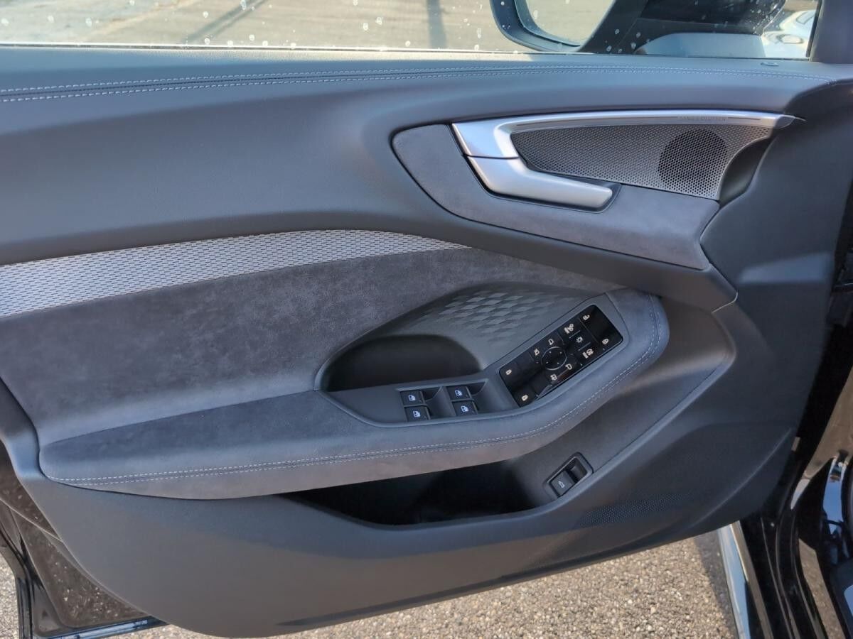 Audi S5 Avant TFSI S tronic Audi S5 Avant TFSI S tronic