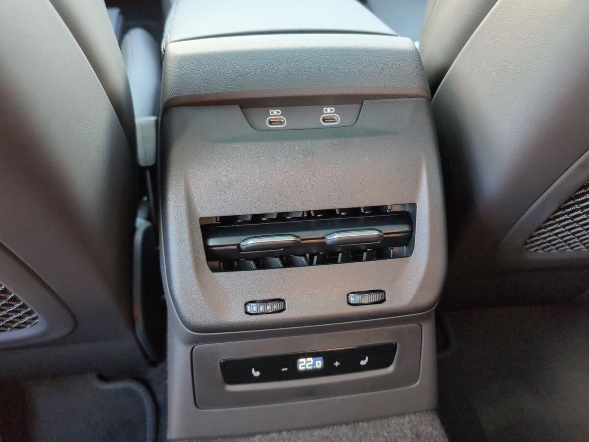 Audi S5 Avant TFSI S tronic Audi S5 Avant TFSI S tronic