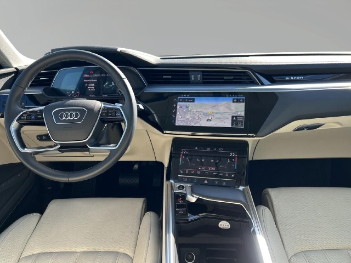 Audi Q8 Sportback 55 e-tron advanced qu Matrix B&O Navi Kamera