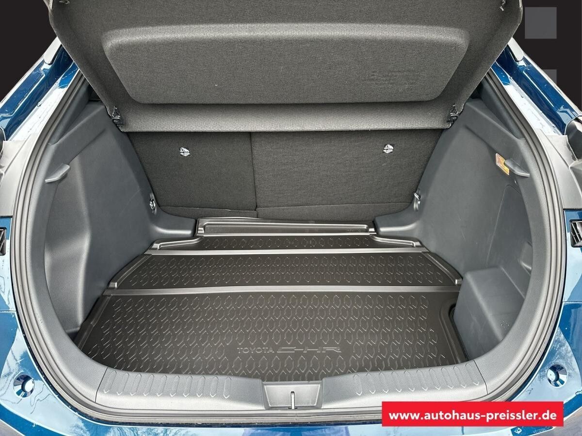 Toyota C-HR 2.0 Hybrid *Team Player + Technik-Paket*