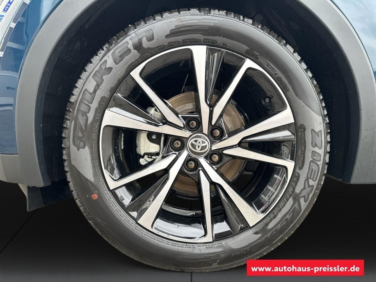 Toyota C-HR 2.0 Hybrid *Team Player + Technik-Paket*