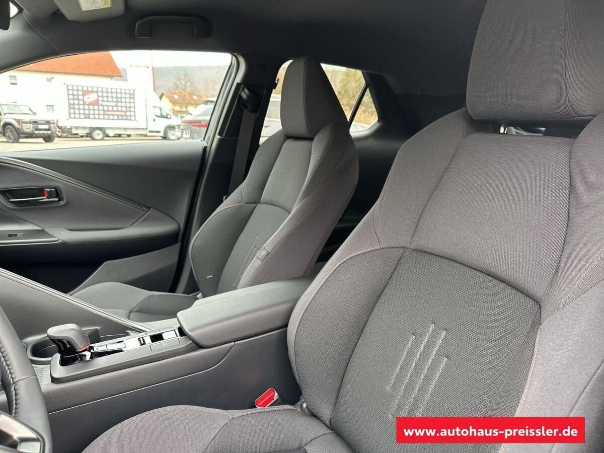 Toyota C-HR 2.0 Hybrid *Team Player + Technik-Paket*