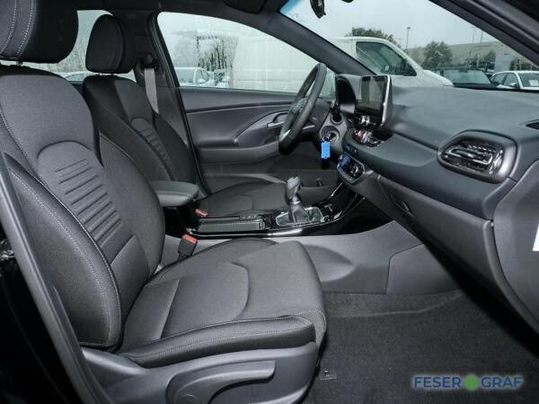 Hyundai i30 ADVANTAGE NAVI KAMERA LED SHZ LHZ CARPLAY
