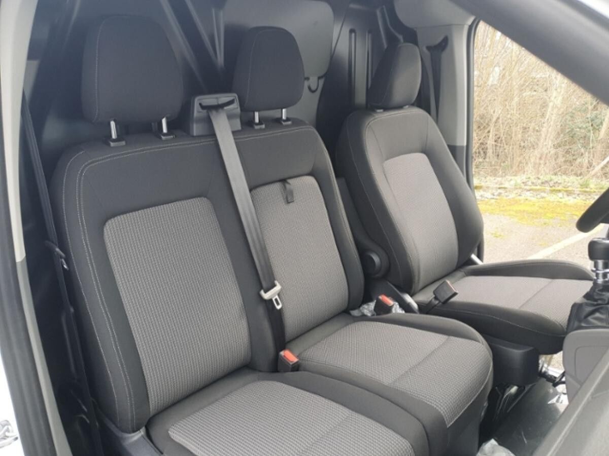 Volkswagen Transporter T7 New Kasten TDI LR AHK Klima Kamer