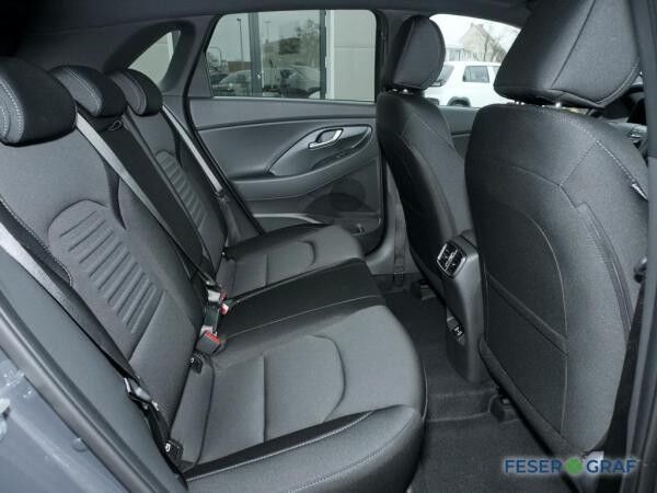 Hyundai i30 ADVANTAGE NAVI KAMERA LED SHZ LHZ CARPLAY