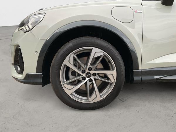 Audi Q3 Sportback TFSI e 45 S-line LED AHK Carplay