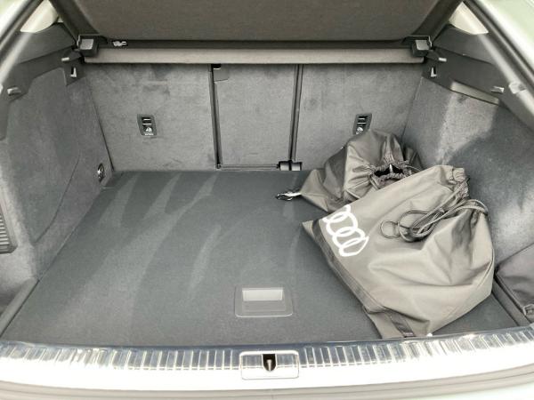 Audi Q3 Sportback TFSI e 45 S-line LED AHK Carplay