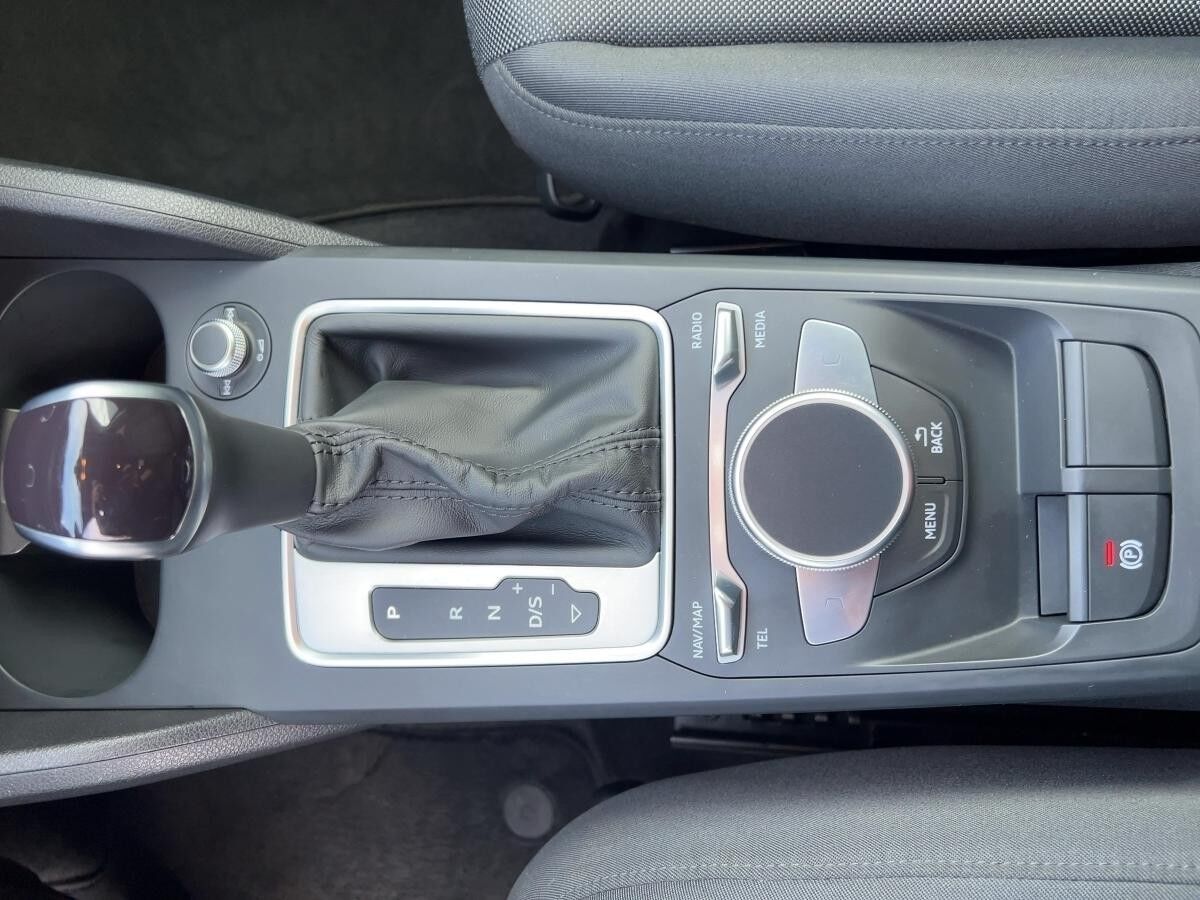 Audi Q2 1,5 TFSI S line