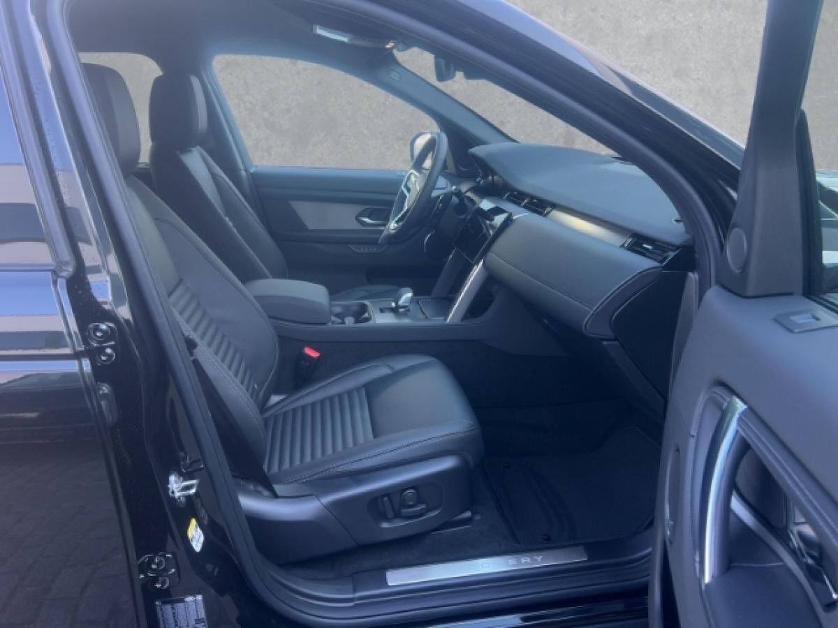 Land Rover Discovery Sport D200 Dynamic SE // Vorführwagen