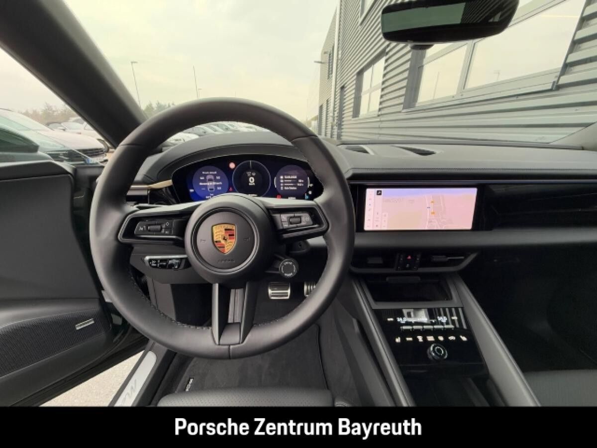 Porsche Macan 4S *AHV*MATRIX*INNO*LUFTFEDER.*HEADUP*BOSE*
