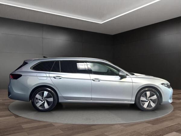 Volkswagen Passat Variant Business 2.0 TDI*DSG*DCC*HuD*AHK