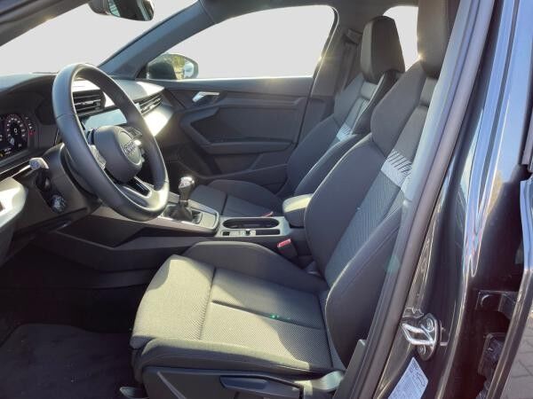 Audi A3 Limousine 35 TFSI 6-Gang advanced Matrix Navi