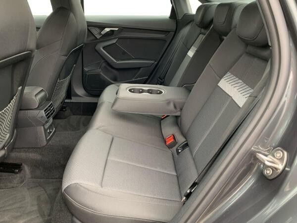Audi A3 Limousine 35 TFSI 6-Gang advanced Matrix Navi
