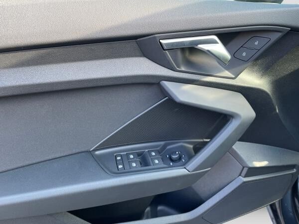 Audi A3 Limousine 35 TFSI 6-Gang advanced Matrix Navi