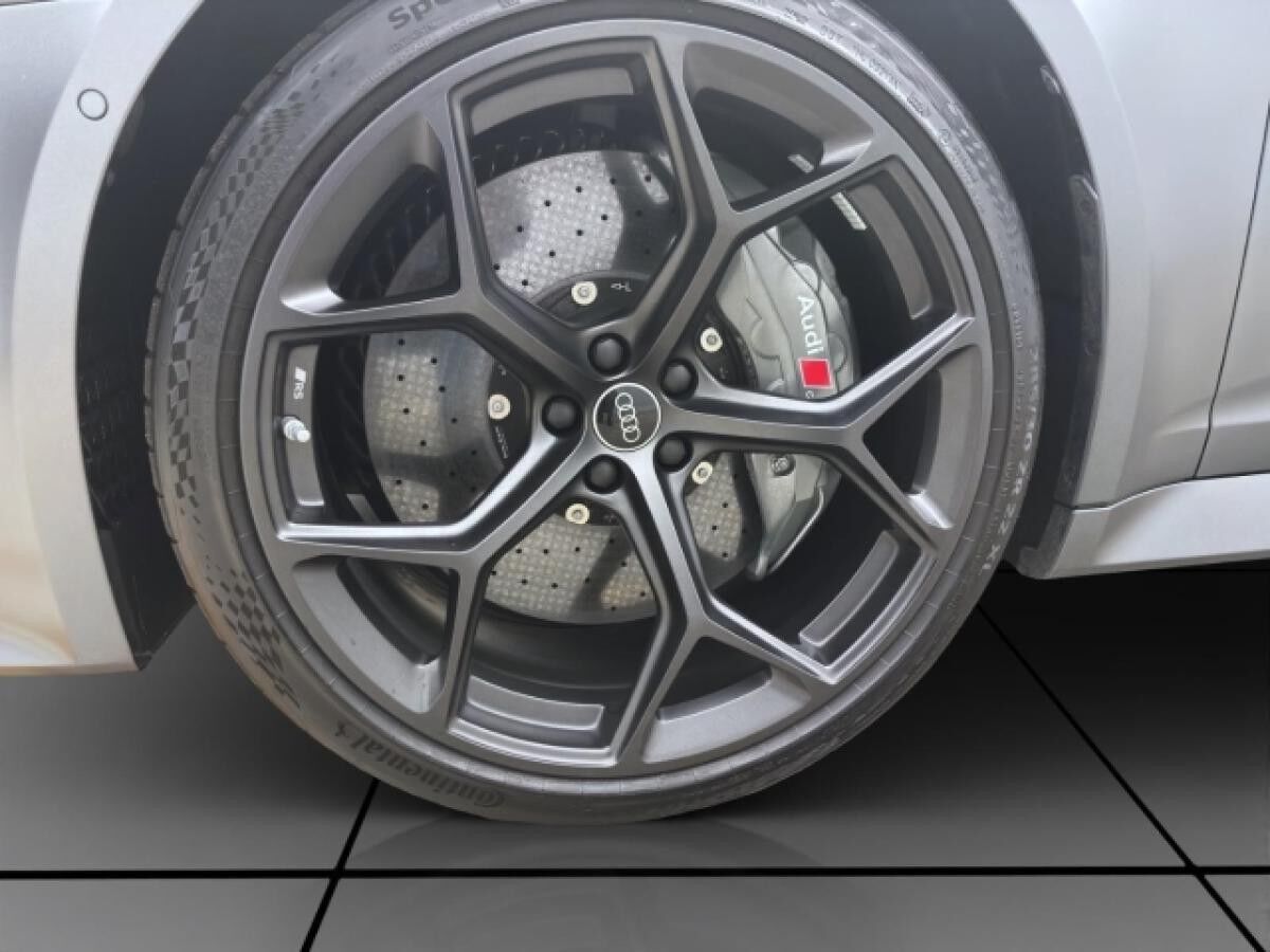 Audi RS6 Avant Q PERFORMANCE PANO HD-MATRIX 360° NAVI+