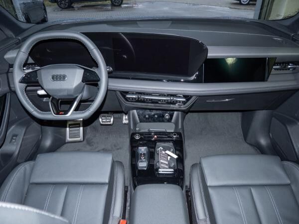 Audi Q6 e-tron SUV edition one blue quattro