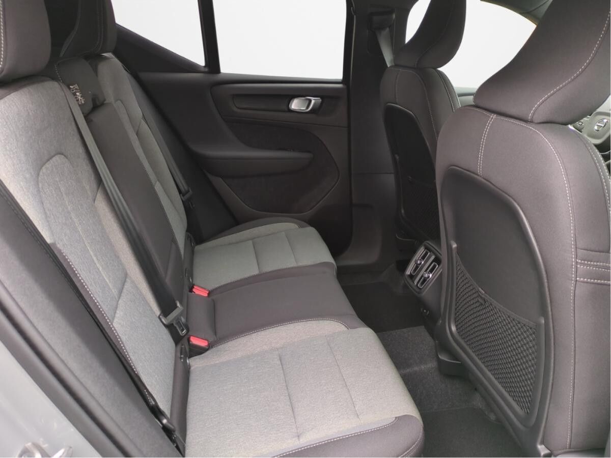 Volvo XC40 Plus Dark 360 Grad AHK Business-Paket