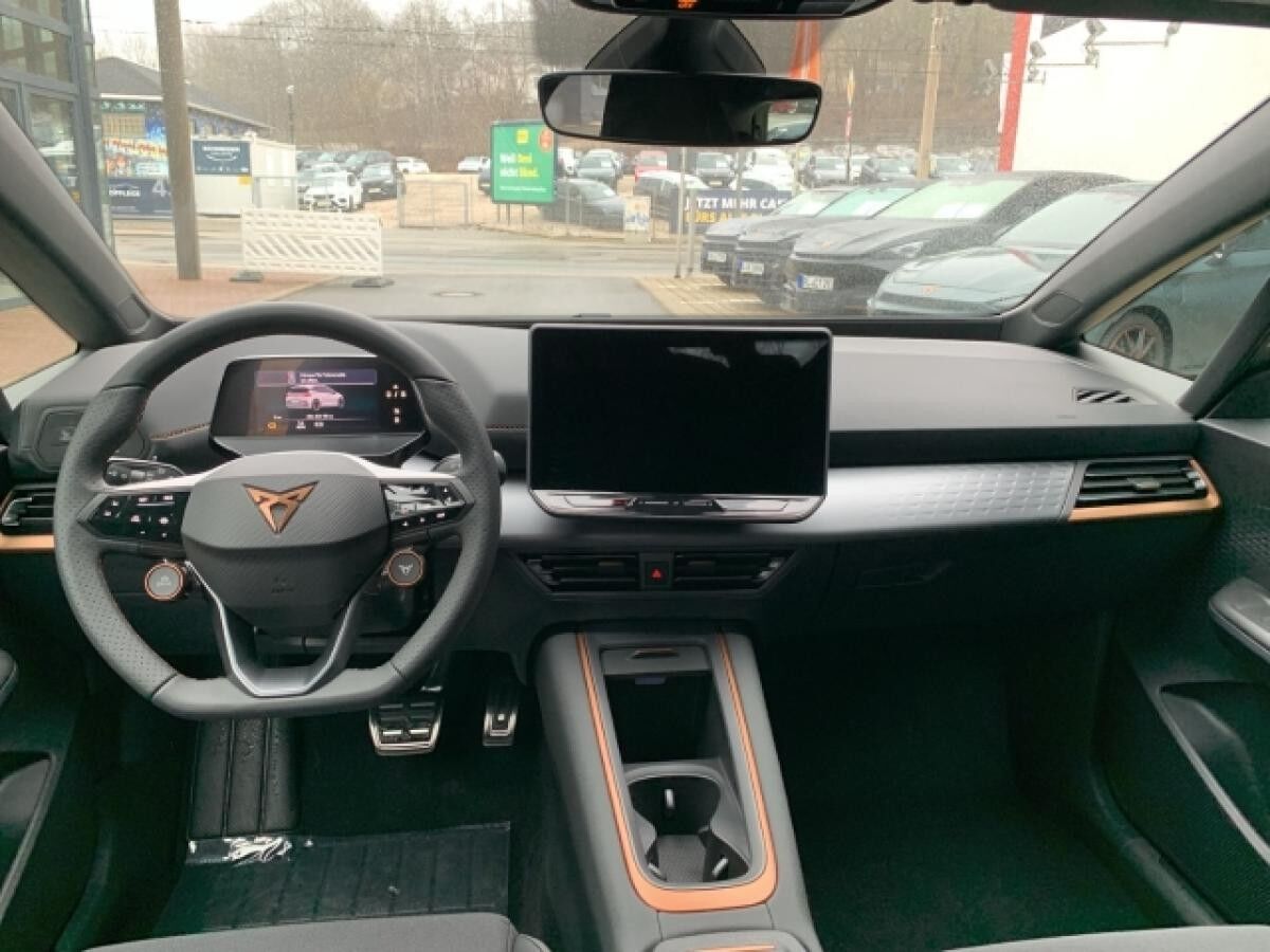 Cupra Born 231 PS 60 kWh *Loyal* CCS+NAVI+ACC+KAMERA+KESSY+SHZ+GJR