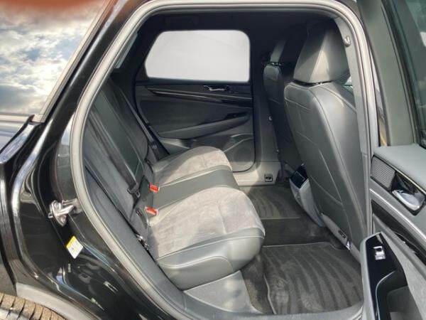 Volkswagen ID.7 Tourer Pro 82 kWh AHK KAMERA LED