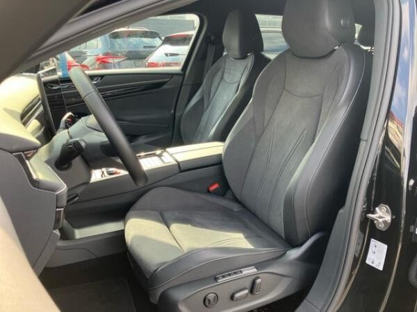 Volkswagen ID.7 Tourer Pro 82 kWh AHK KAMERA LED