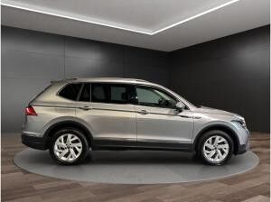 Volkswagen Tiguan Allspace Life 2.0 TDI*AHK*CAM*ACC*7SITZE* Volkswagen Tiguan Allspace Life 2.0 TDI*AHK*CAM*ACC*7SITZE*