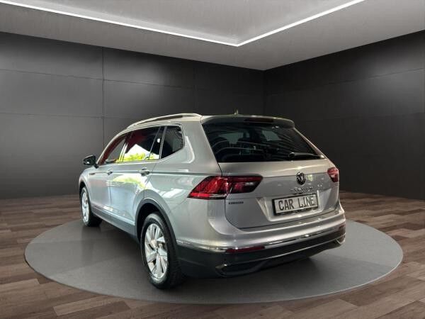 Volkswagen Tiguan Allspace Life 2.0 TDI*AHK*CAM*ACC*7SITZE*