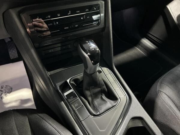 Volkswagen Tiguan Allspace Life 2.0 TDI*AHK*CAM*ACC*7SITZE*