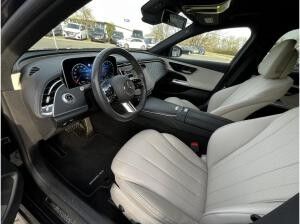 Mercedes-Benz E 220 d T-Modell AMG+AHK+DISTRONIC+KEYLESS+2 JAHRE GARANTIE