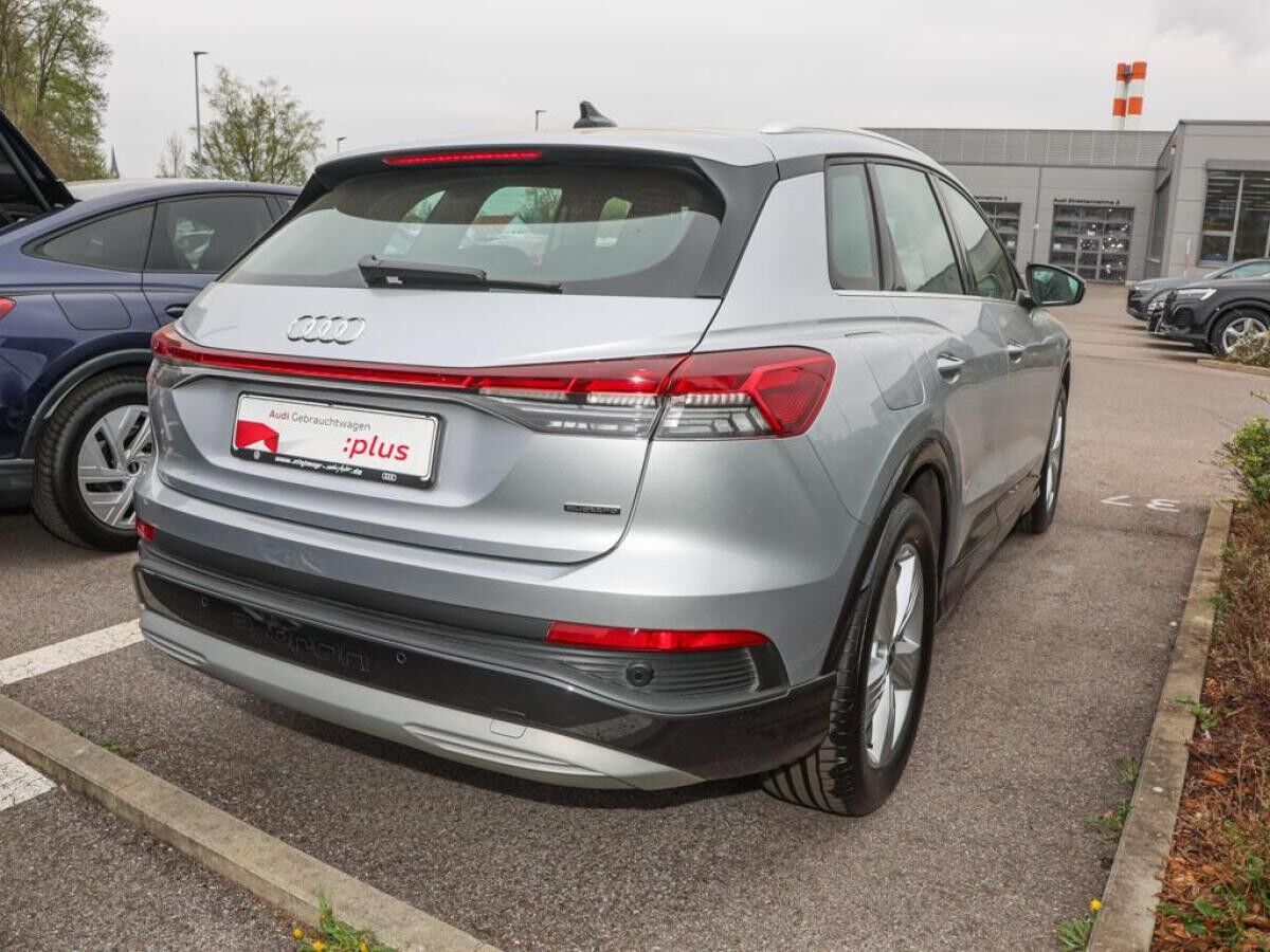 Audi Q4 e-tron 50 quattro ACC+KAMERA+MATRIX+NAVI+19`