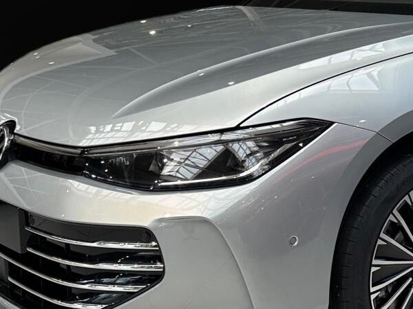 Volkswagen Passat Elegance Hybrid |ab 479 netto mtl. leasen