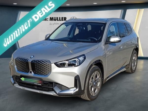 BMW iX1 eDrive20 xLine El. Panodach Navi Digitales Cockpit Memory Sitze Soundsystem HarmanKardon