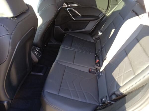 BMW iX1 eDrive20 xLine El. Panodach Navi Digitales Cockpit Memory Sitze Soundsystem HarmanKardon