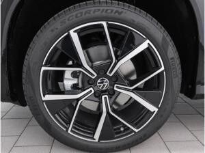 Volkswagen Tayron R-Line 2.0 TDI 4M DSG AHK Navi HuD