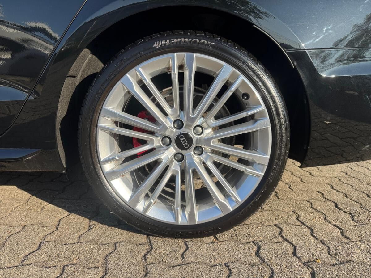 Audi A4 Avant S line 40 TDI quattro PDC,Kam.