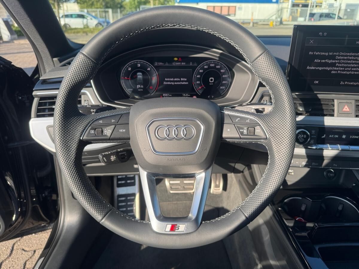 Audi A4 Avant S line 40 TDI quattro PDC,Kam.