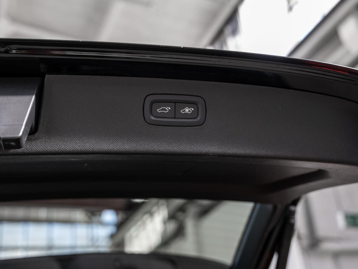 Volvo XC90 Ultra Dark 7-Sitzer