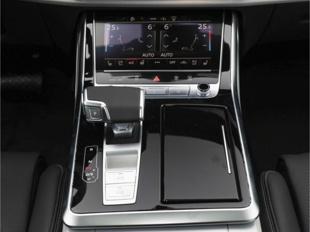 Audi Q7 SUV S line 60 TFSI e quattro ALW