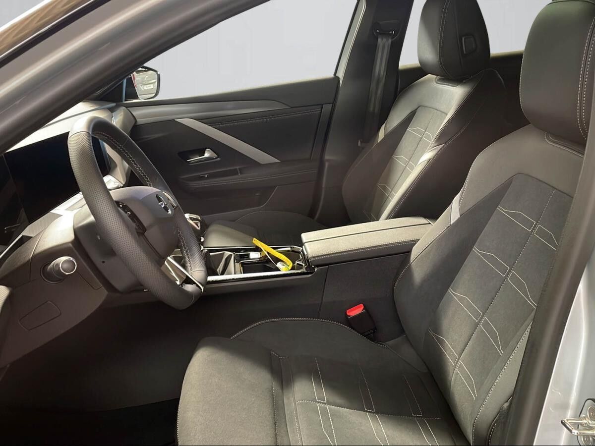 Opel Astra Sports Tourer GS, beh. Frontscheibe, Panoramadach *sofort verfügbar*